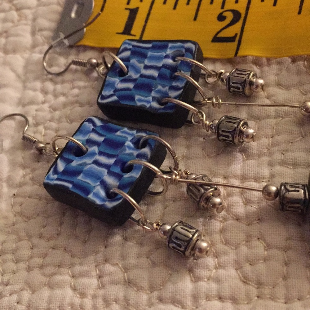 Funky earrings - Picture 6 of 7